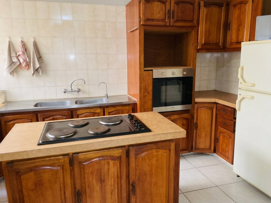 3 Bedroom Property for Sale in Protea Park North West